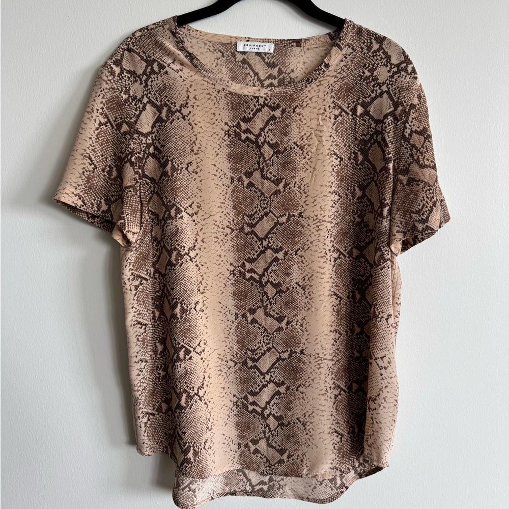 Equipment Silk Short Sleeve Top SM